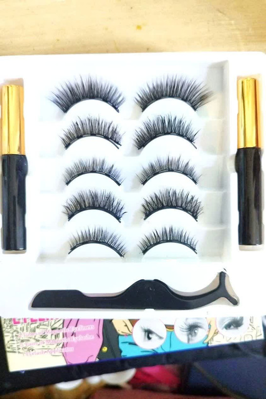 مژه مگنتی بدون نیاز به چسب کاملا سبک و ابریشمی بدون سنگینی روی چشم دارای پنج مدل مختلف در یک پک برای مصارف مختلف دارای خط چشم مگنتی قابلیت شستشو ماندگاری بالا